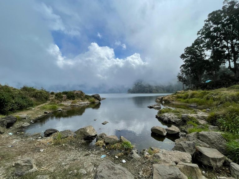 Segara Anak lake